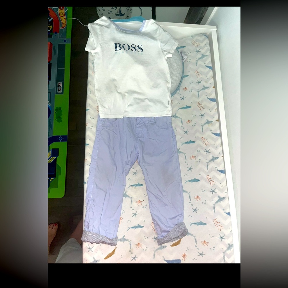 Ensemble hugo boss 18 mois